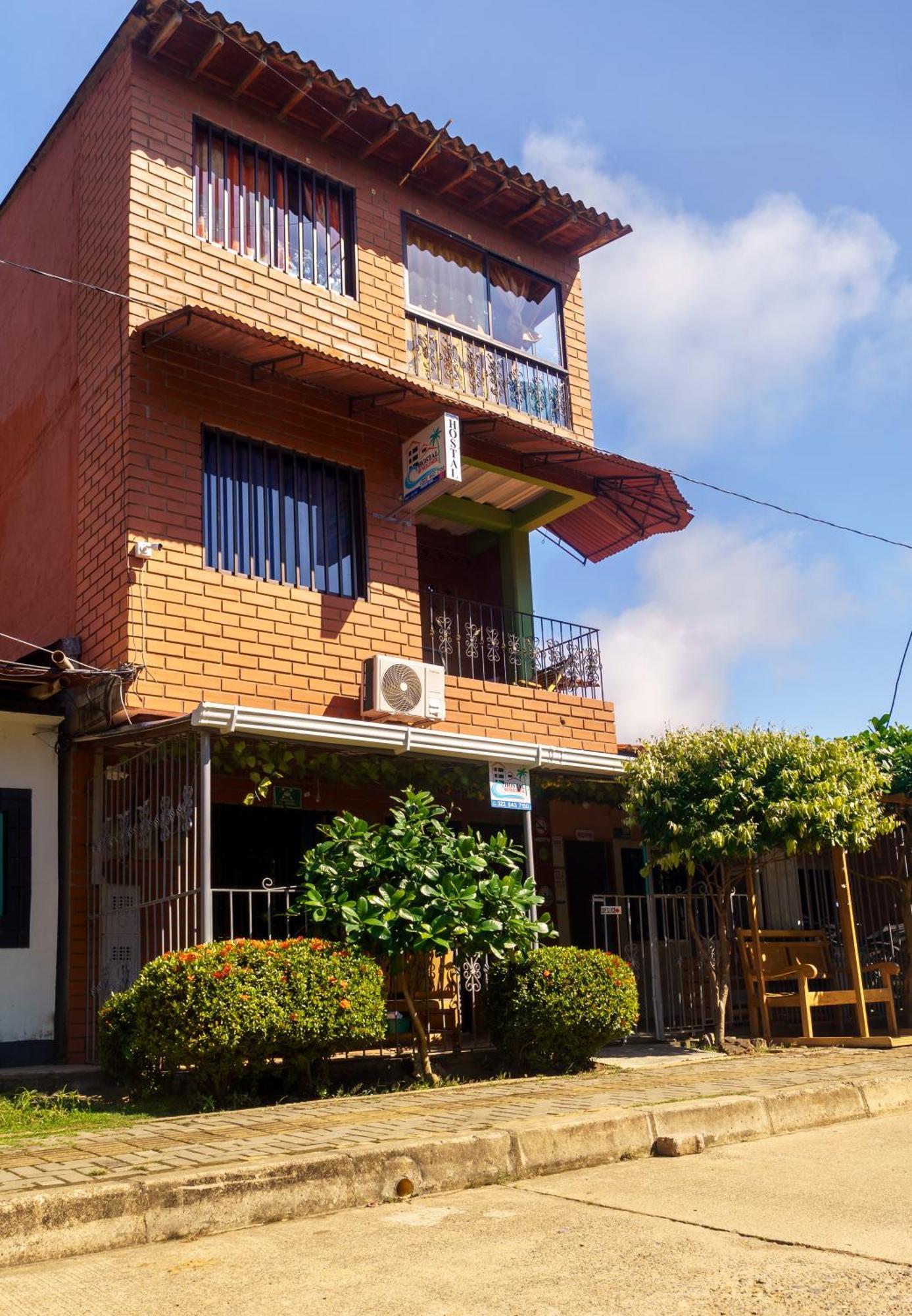 Mi Pueblo Natal Aptos Y Habitaciones เนโคคลิ ภายนอก รูปภาพ