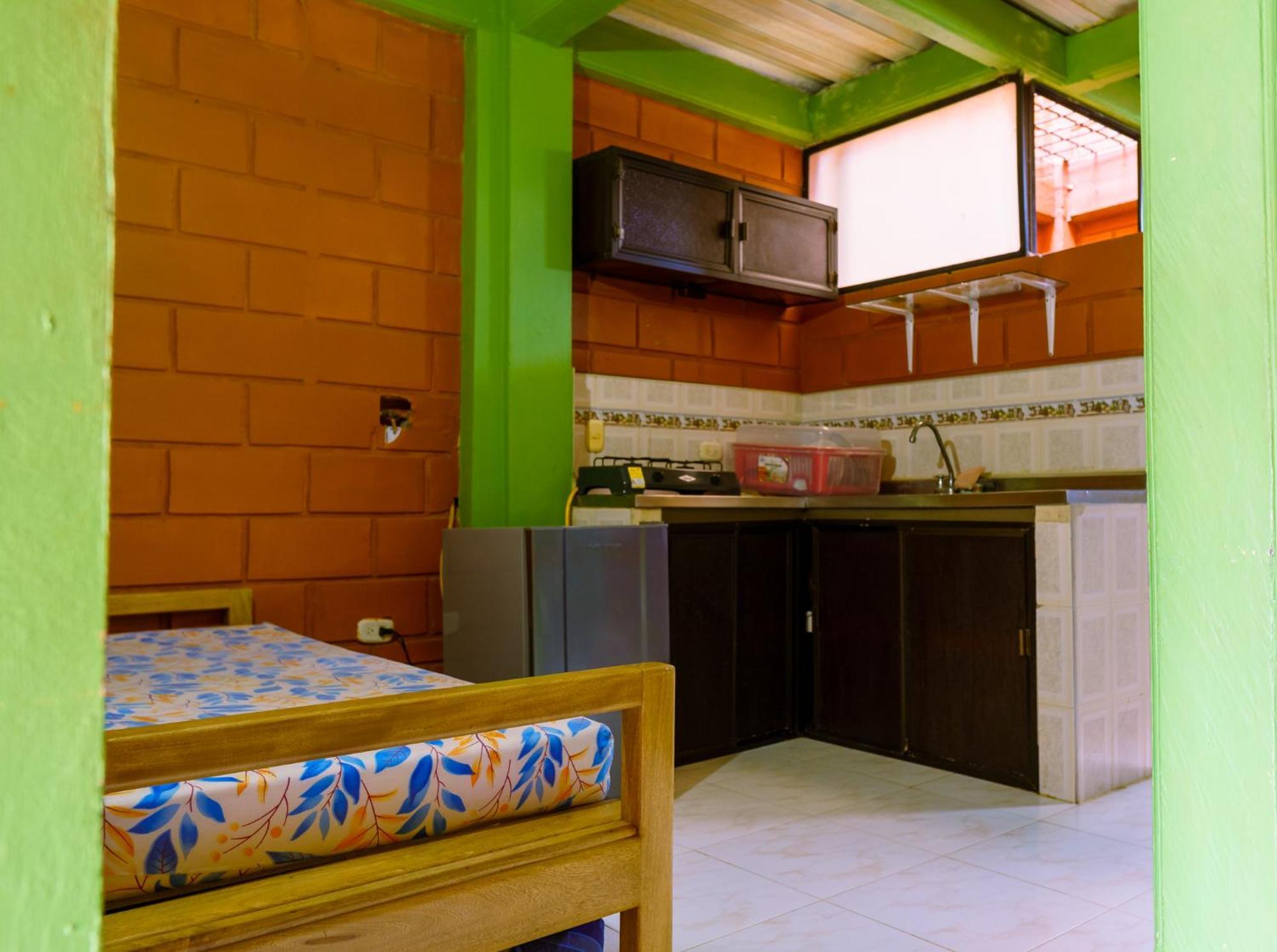 Mi Pueblo Natal Aptos Y Habitaciones เนโคคลิ ภายนอก รูปภาพ